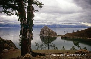 Baikalsee, Insel, Olchon, Schamanenfelsen, Russland, Baikal, Felsen, Glauben, Baum, Fahnen,