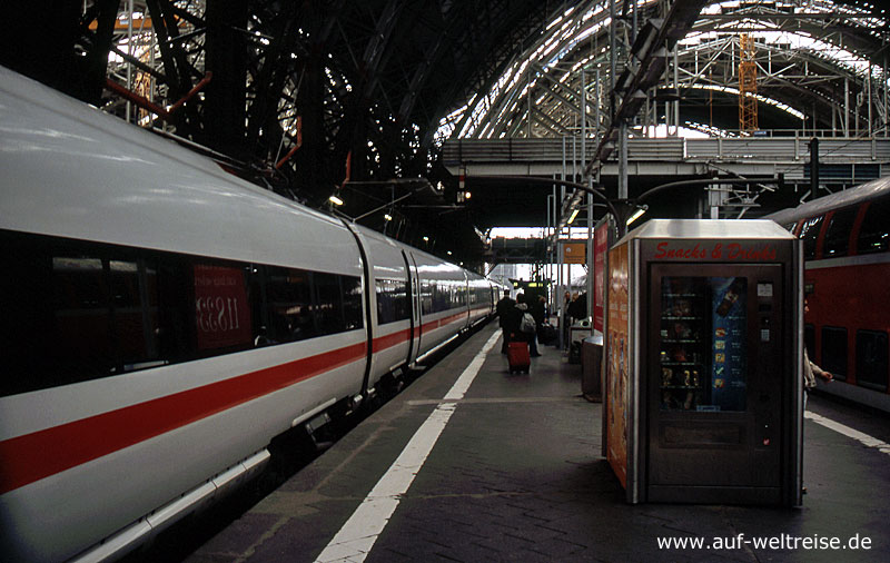 Bahnhof, Deutschland, Europa, Zug, Bahn, ICE, Schnellzug, Halt, Bahnsteig