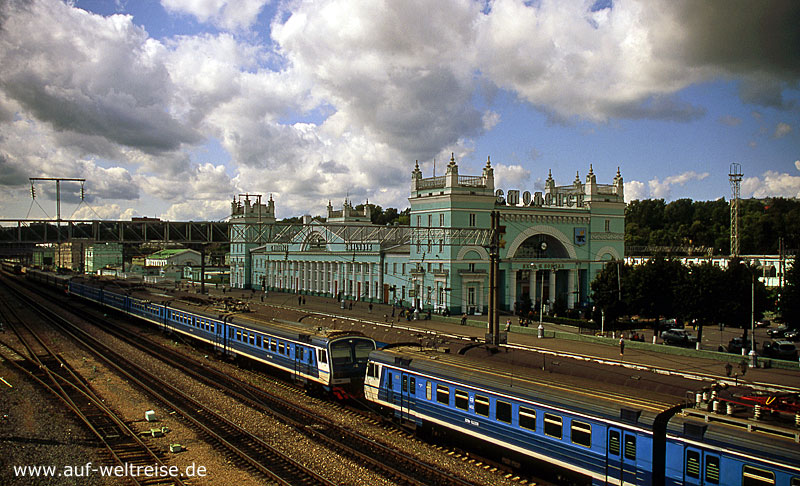 Bahnhof, Smolensk, Russland, Russische Föderation, Gebäude, Gleise, Zug, Bahn, Eisenbahn, Fahrt
